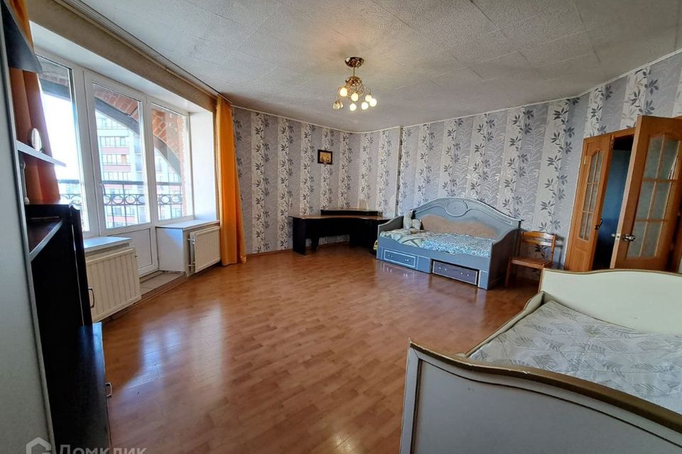 Продаётся 2-комнатная квартира, 81.1 м²