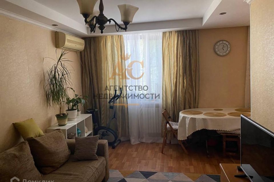 Продаётся 3-комнатная квартира, 71 м²