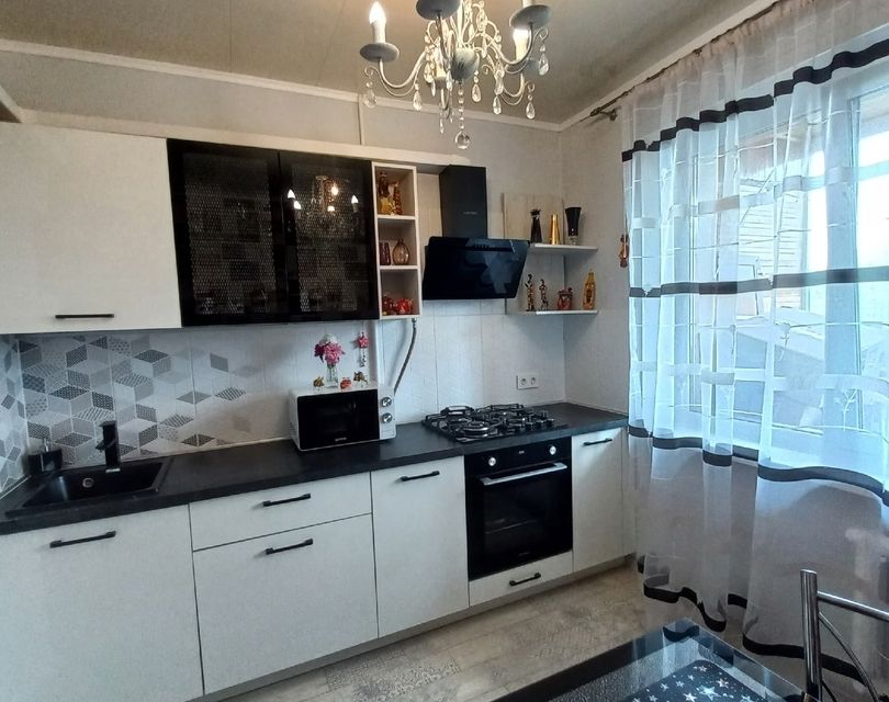 Продаётся 3-комнатная квартира, 64 м²