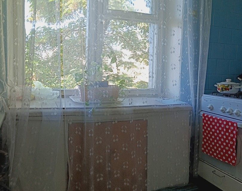 Продаётся 3-комнатная квартира, 53.6 м²
