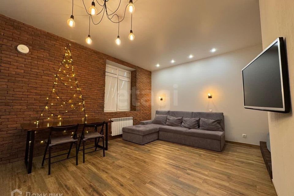 Продаётся 1-комнатная квартира, 41.7 м²