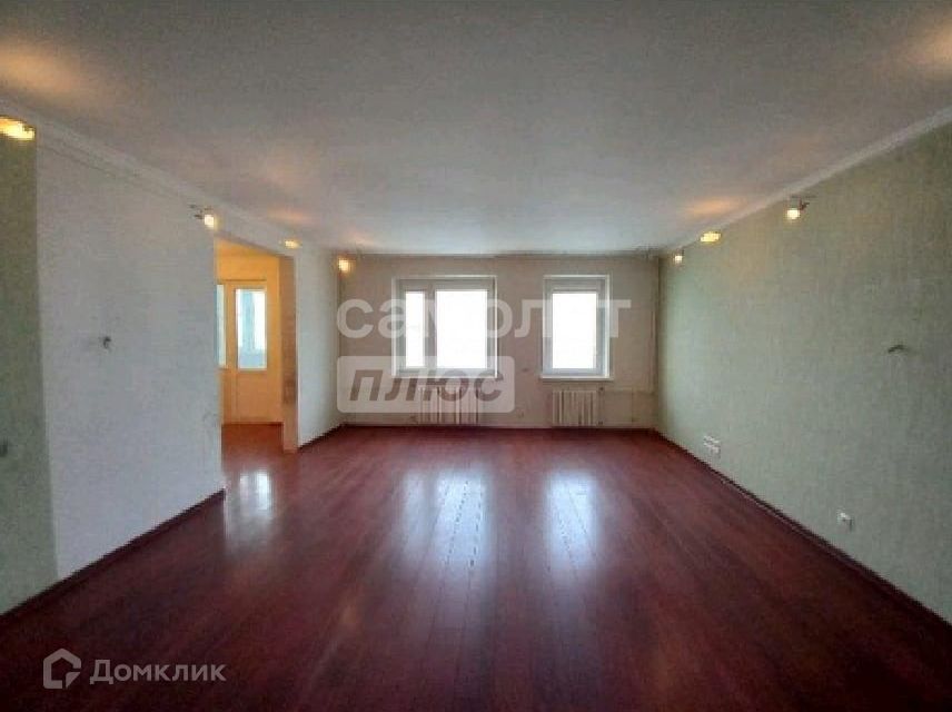 Продаётся 3-комнатная квартира, 97.7 м²