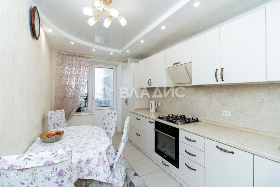 Продаётся 2-комнатная квартира, 56.9 м²