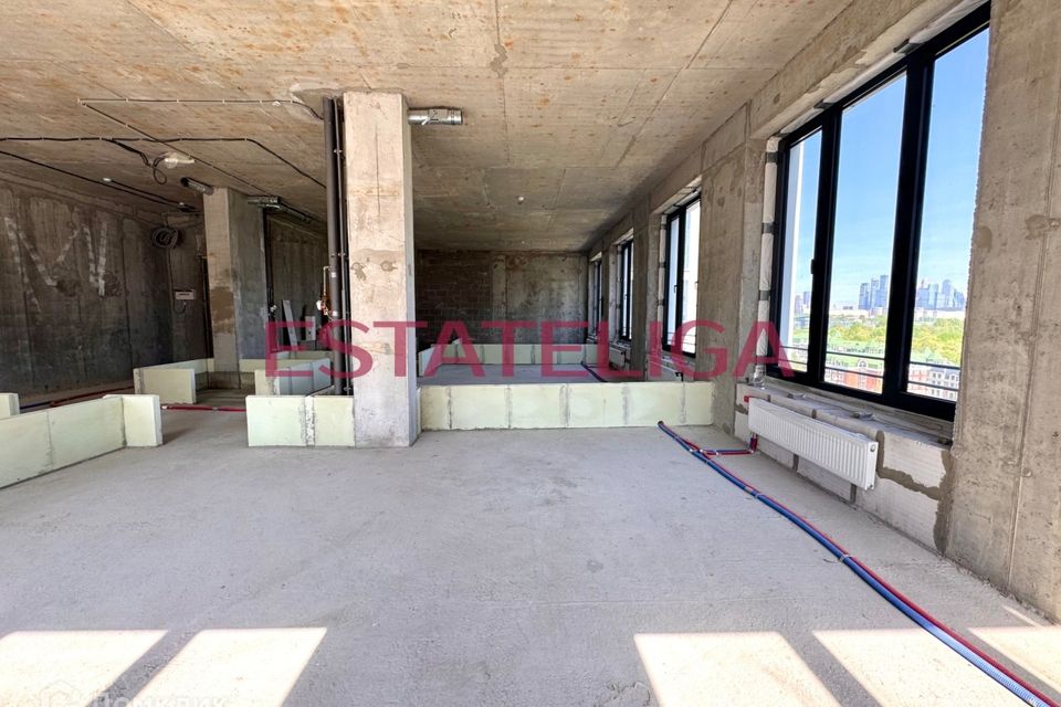 Продаётся 3-комнатная квартира, 130 м²