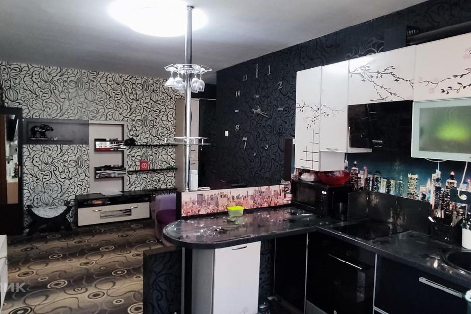 Продаётся 3-комнатная квартира, 47.2 м²