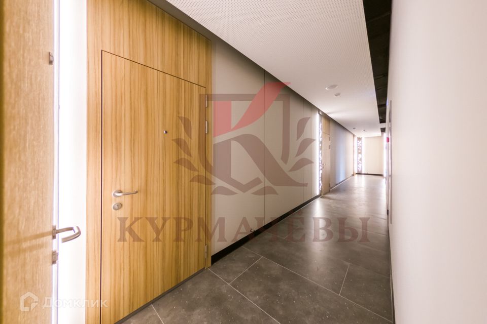 Продаётся 3-комнатная квартира, 122.7 м²