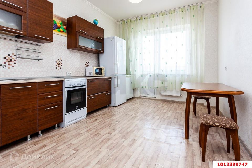 Продаётся 1-комнатная квартира, 50.6 м²