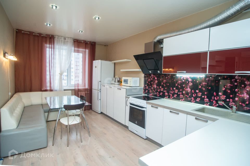 Продаётся 3-комнатная квартира, 77.7 м²