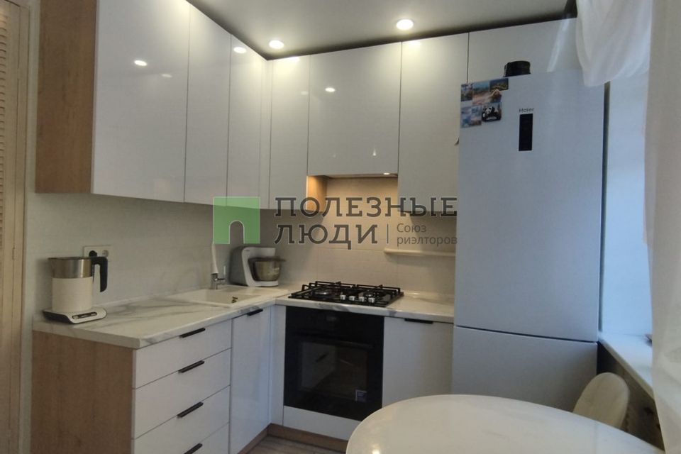 Продаётся 3-комнатная квартира, 56.7 м²