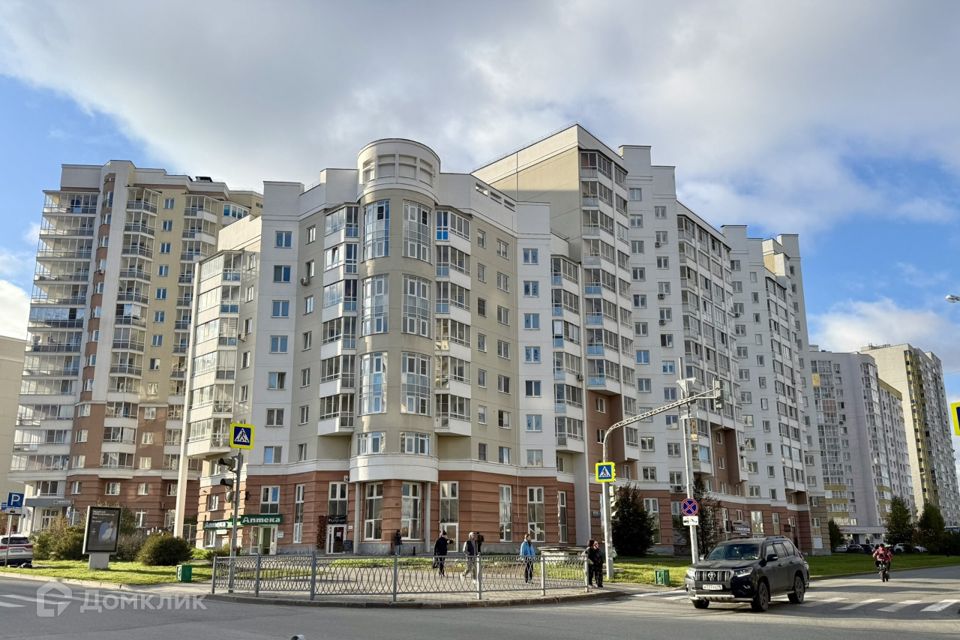 Продаётся 2-комнатная квартира, 74.2 м²