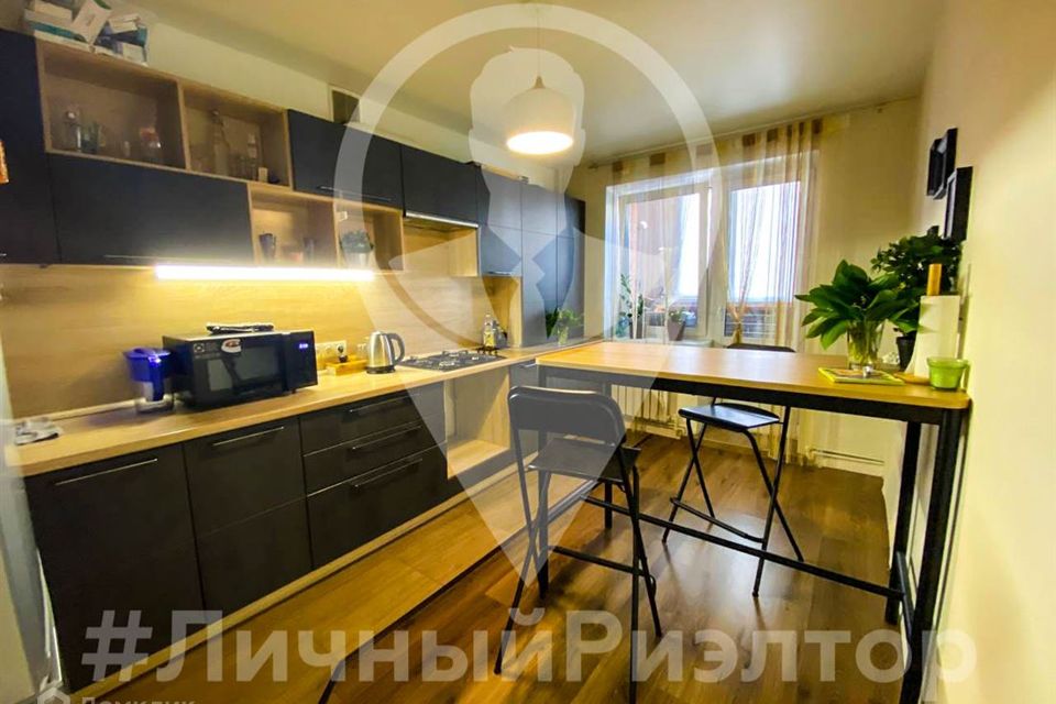 Продаётся 1-комнатная квартира, 50 м²