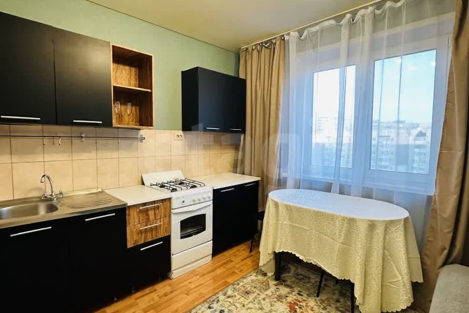 Продаётся 1-комнатная квартира, 38 м²
