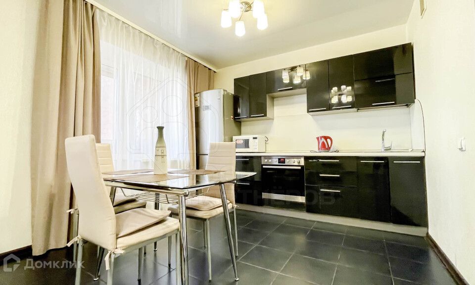 Сдаётся 2-комнатная квартира, 54.9 м²