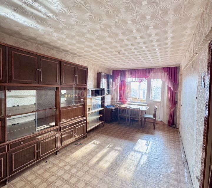 Продаётся 3-комнатная квартира, 65.8 м²
