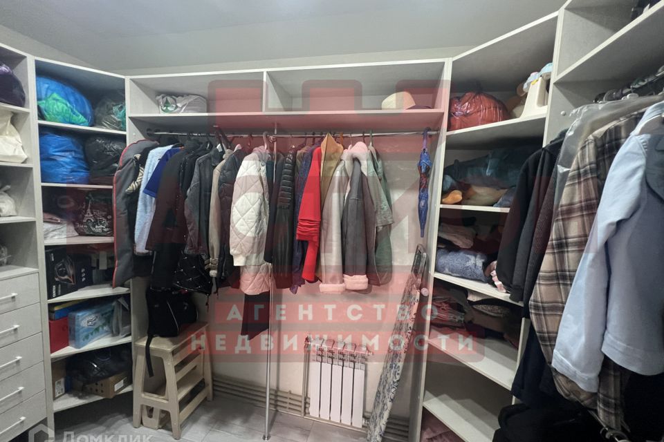 Продаётся 2-этажный дом, 250 м²