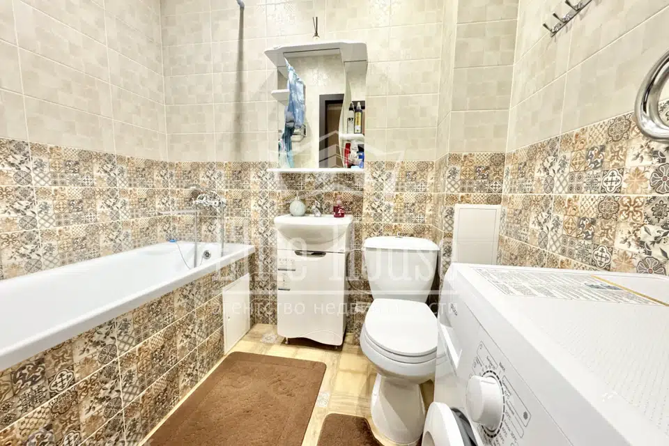 Продаётся 1-комнатная квартира, 41.3 м²