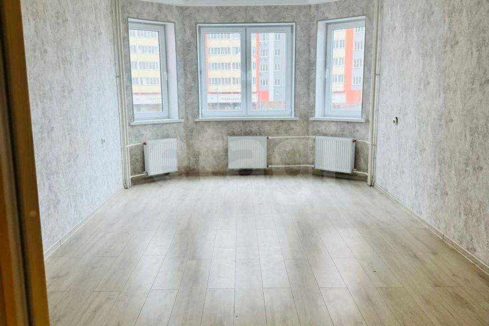 Сдаётся 2-комнатная квартира, 75.7 м²