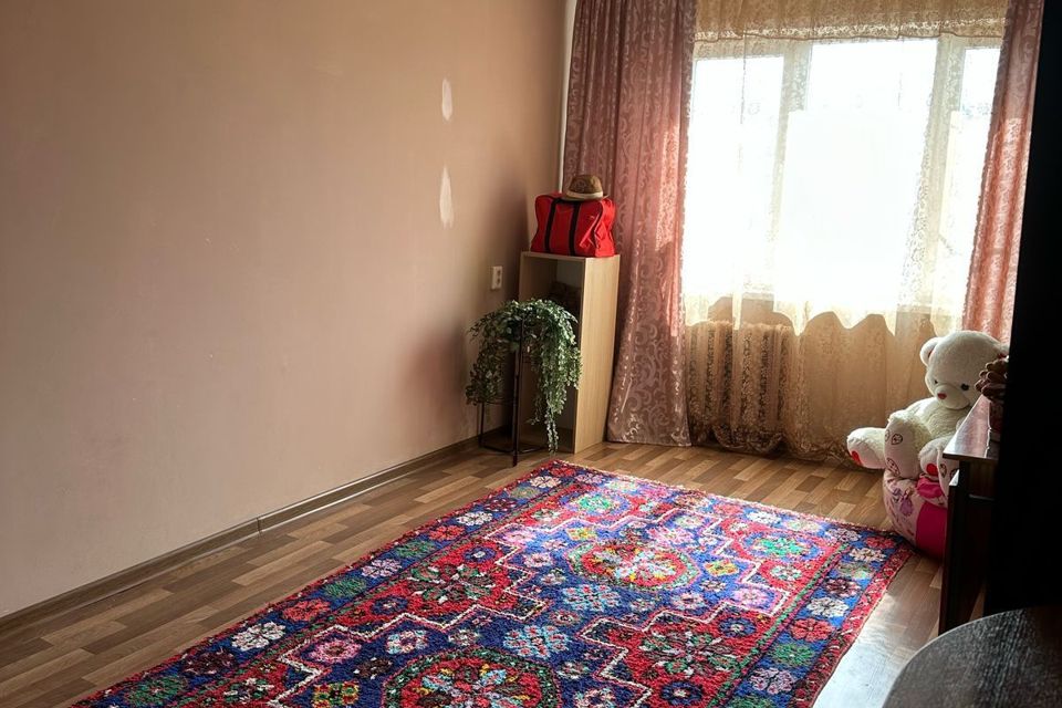 Продаётся 3-комнатная квартира, 61.4 м²