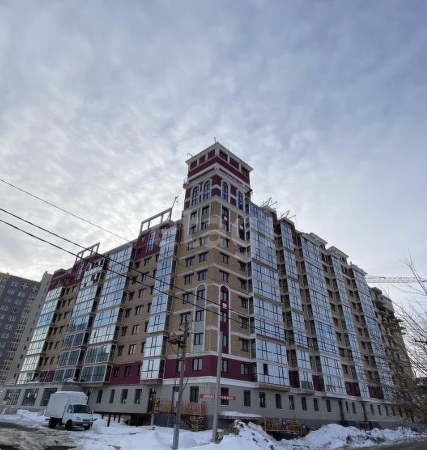 Продаётся 4-комнатная квартира, 134 м²