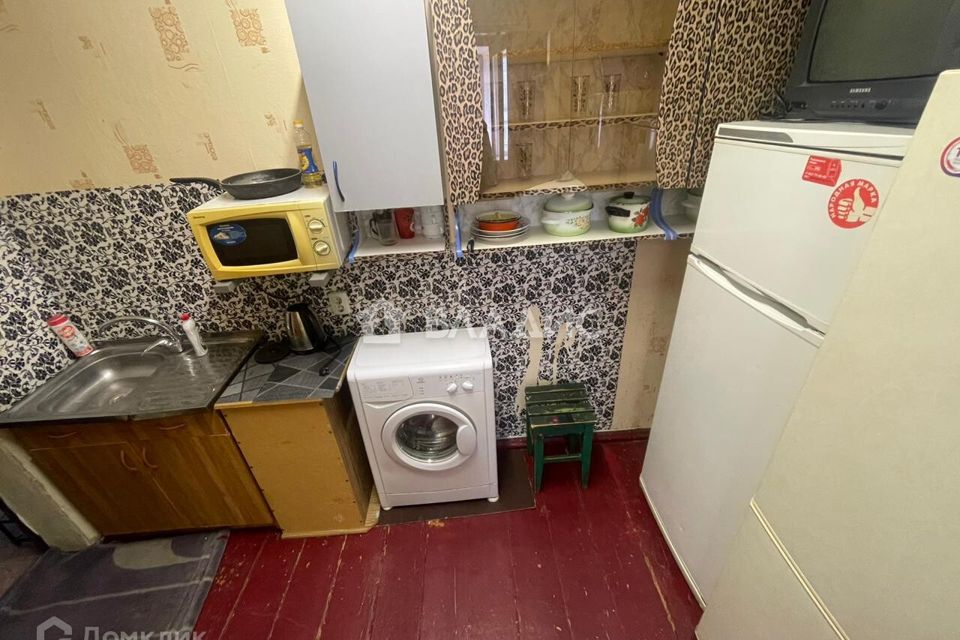 Продаётся комната в 1-комн. квартире, 50 м²