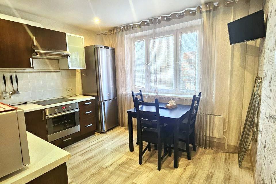 Продаётся 2-комнатная квартира, 58 м²