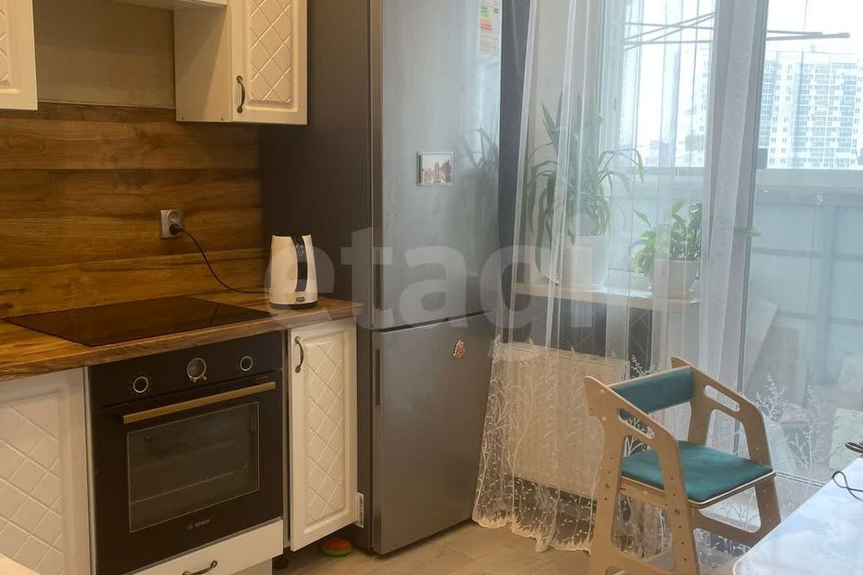 Продаётся 1-комнатная квартира, 42.1 м²