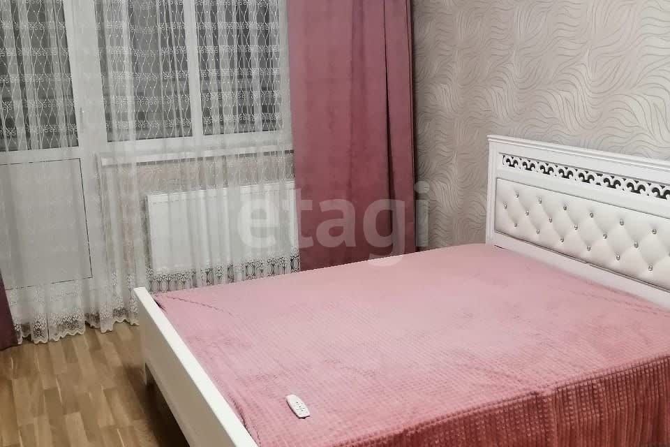 Сдаётся 2-комнатная квартира, 80 м²