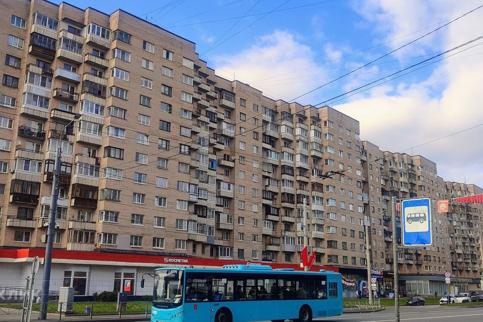 Продаётся 1-комнатная квартира, 41.7 м²