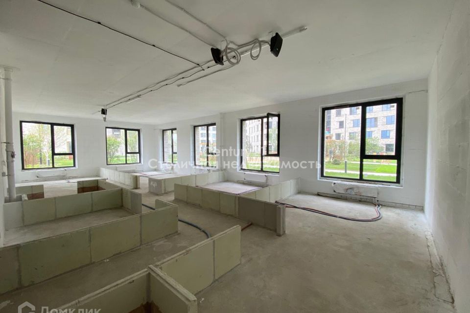 Продаётся 3-комнатная квартира, 104 м²