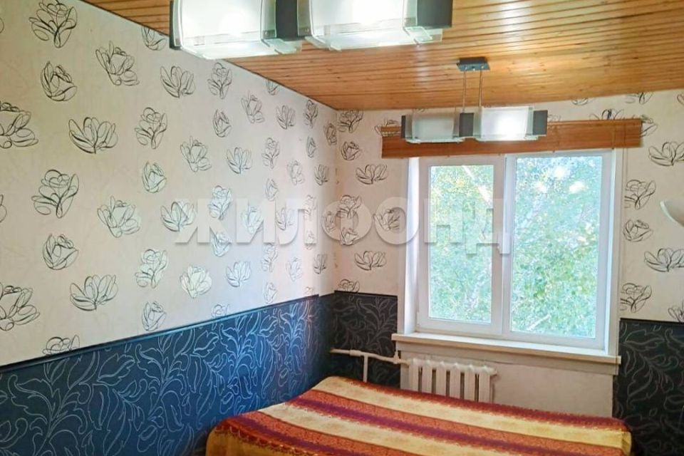 Продаётся 4-комнатная квартира, 61.1 м²