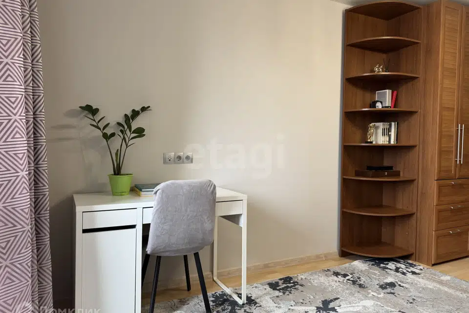 Продаётся 2-комнатная квартира, 48.2 м²