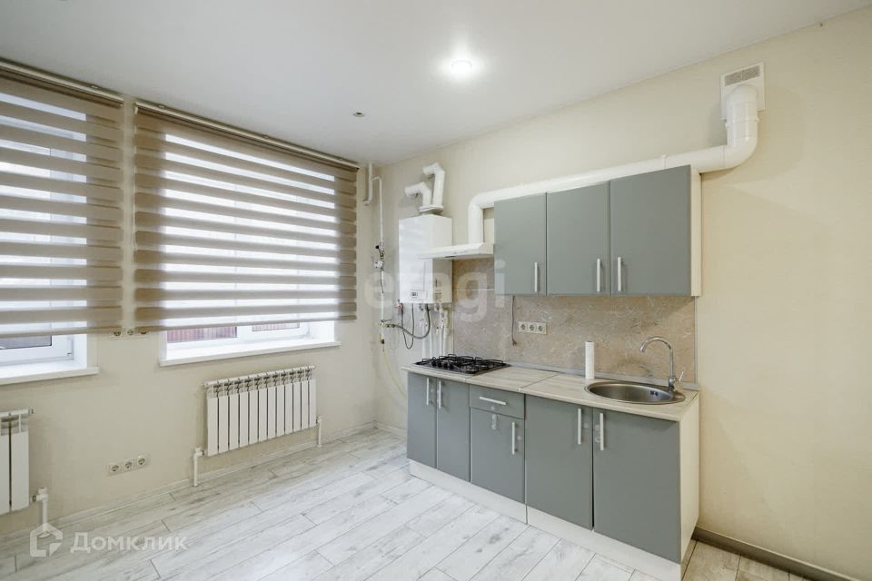 Сдаётся 2-комнатная квартира, 63 м²