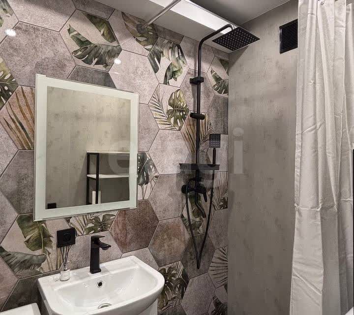 Сдаётся 3-комнатная квартира, 56.5 м²