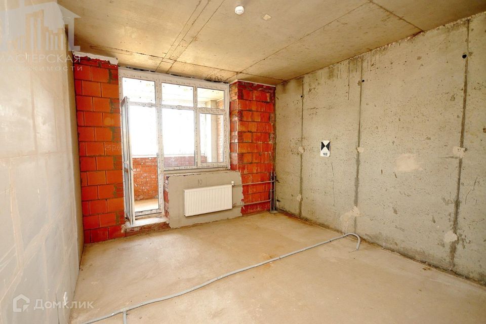 Продаётся 1-комнатная квартира, 57 м²