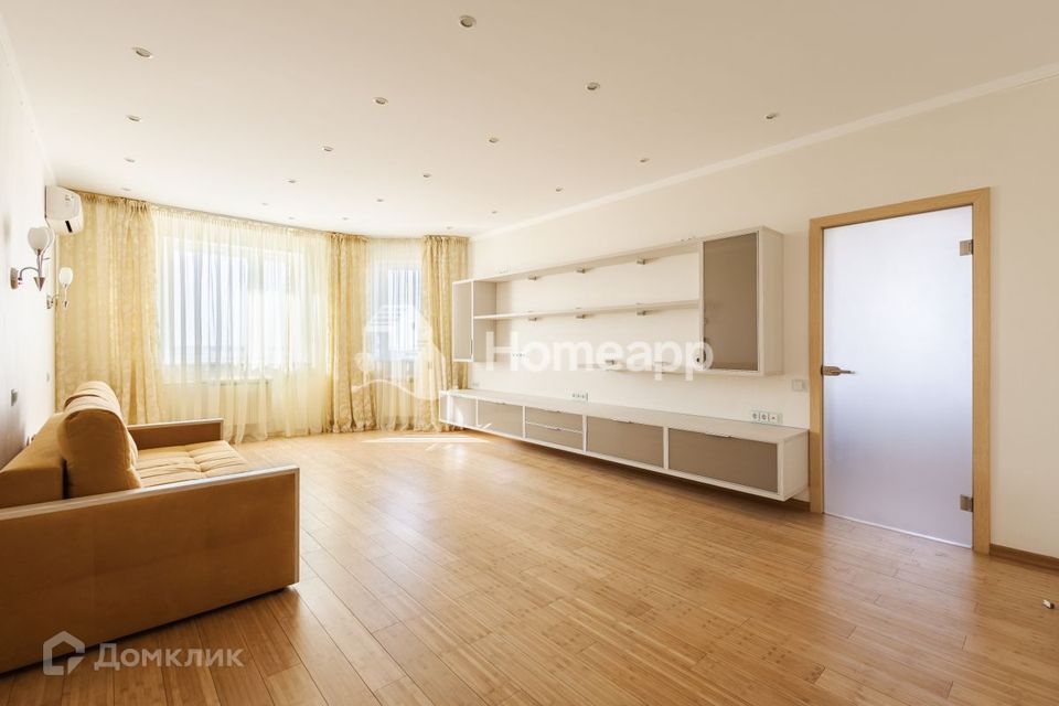 Продаётся 2-комнатная квартира, 79.58 м²