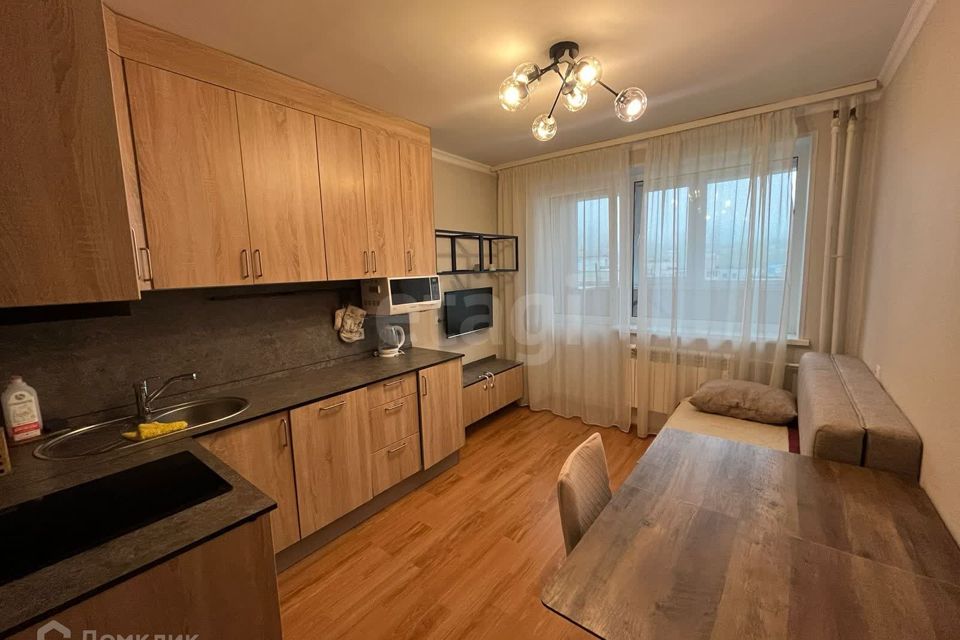 Сдаётся 1-комнатная квартира, 38 м²