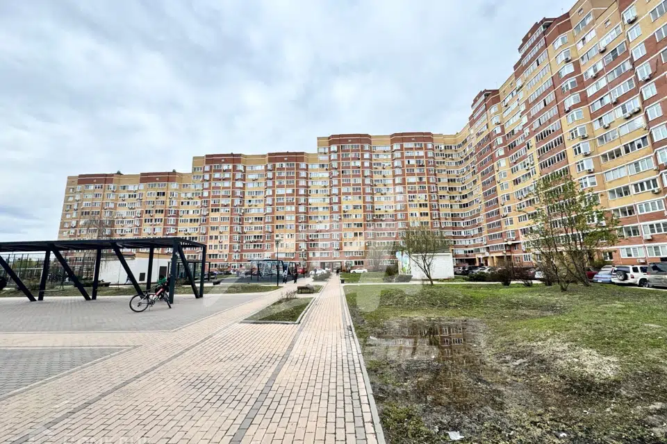 Продаётся 1-комнатная квартира, 41.1 м²
