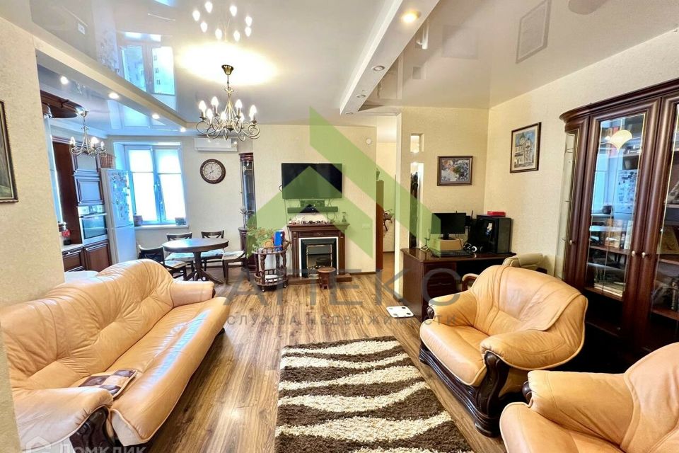 Продаётся 2-комнатная квартира, 69.5 м²