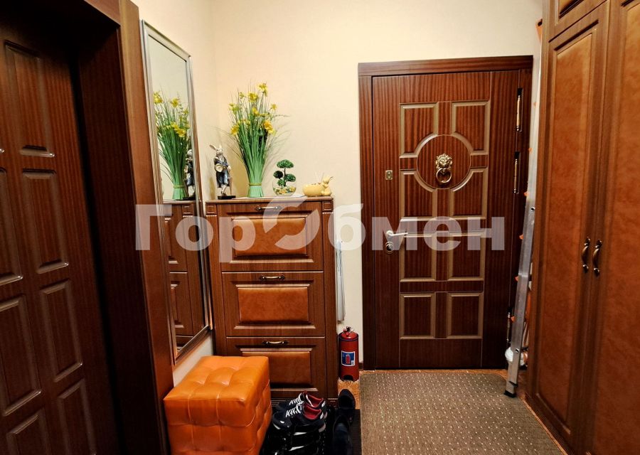 Продаётся 3-комнатная квартира, 75.8 м²
