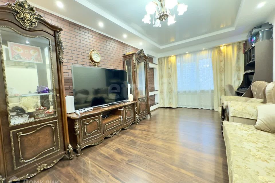 Продаётся 2-комнатная квартира, 76 м²