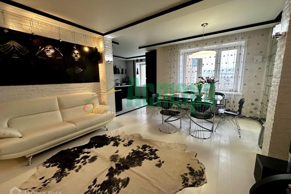 Продаётся 3-комнатная квартира, 95.5 м²