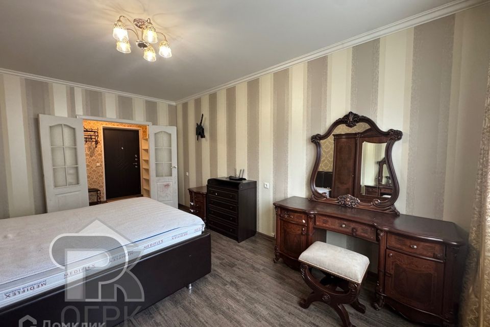 Продаётся 1-комнатная квартира, 42.4 м²