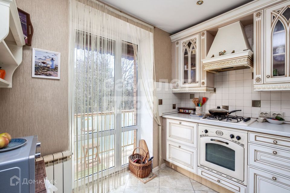 Продаётся 5-комнатная квартира, 110 м²