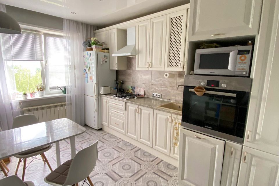 Продаётся 3-комнатная квартира, 64 м²