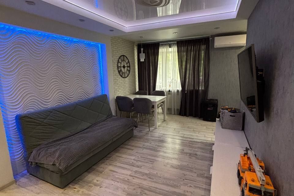 Продаётся 3-комнатная квартира, 56 м²