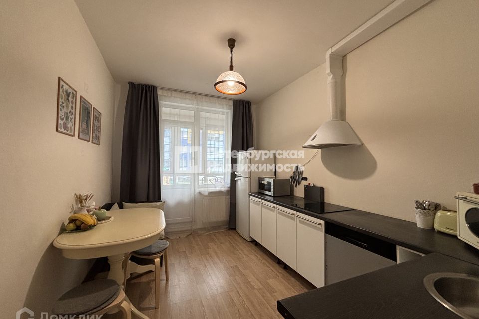 Продаётся 3-комнатная квартира, 82.1 м²