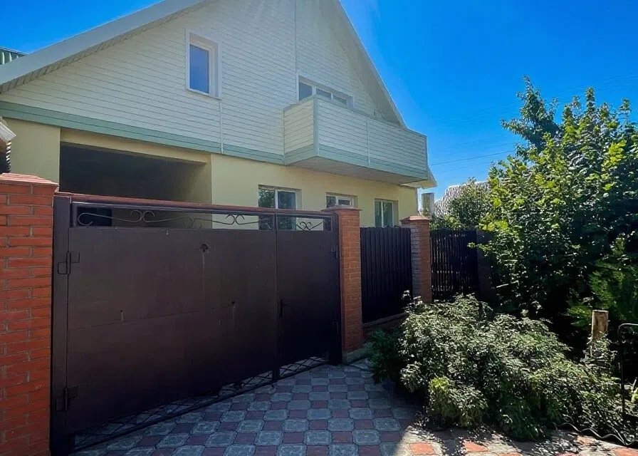 Продаётся 2-этажный дом, 163.5 м²