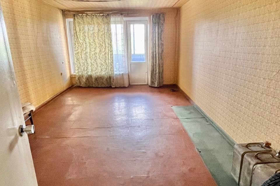 Продаётся 4-комнатная квартира, 93 м²