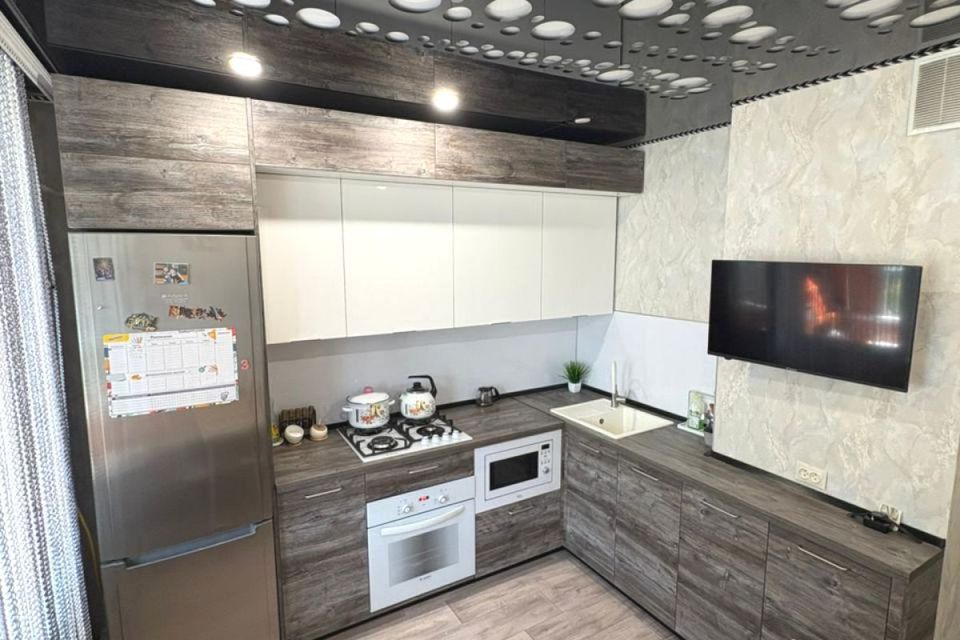 Продаётся 3-комнатная квартира, 75.6 м²