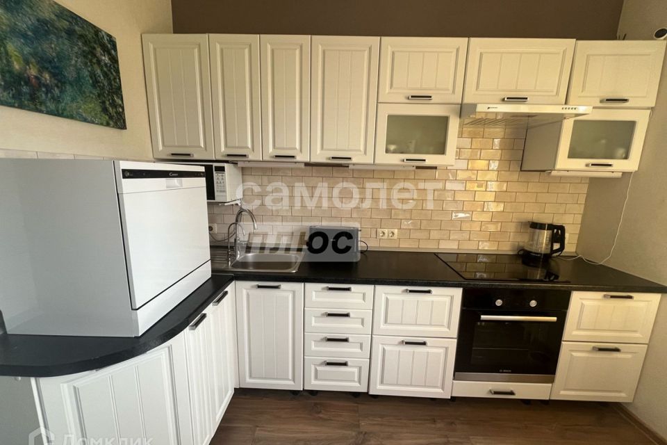Продаётся 2-комнатная квартира, 55.9 м²